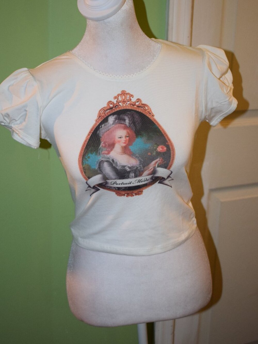 NWT Dolls Kill White Marie Antoinette Baby Tee “Portrait Mode” Puff Sleeve Sm